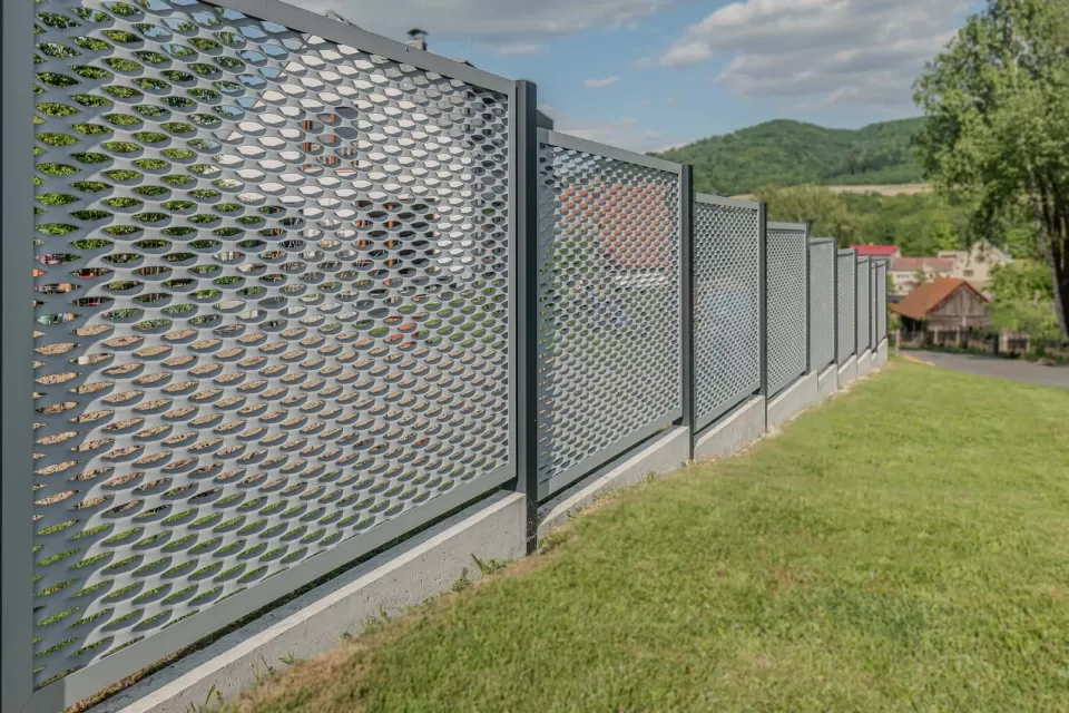 Custom expanded metal fencing